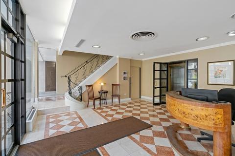 33 E Cedar St #8F, Chicago, IL 60611 photo 20