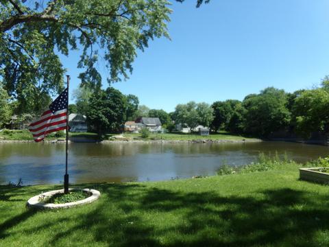 445 La Fox River Dr, Algonquin, IL 60102 photo 8