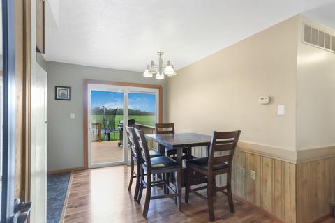 320 E Broadway St, Argenta, IL 62501 photo 7