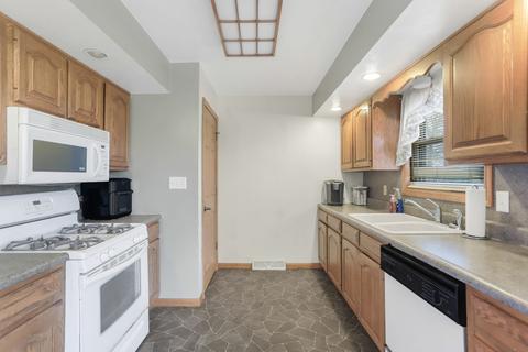 320 E Broadway St, Argenta, IL 62501 photo 8