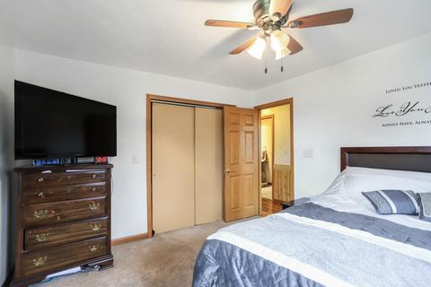 320 E Broadway St, Argenta, IL 62501 photo 17