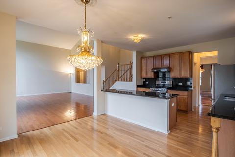 1400 Bison Ln, Hoffman Estates, IL 60192 photo 12