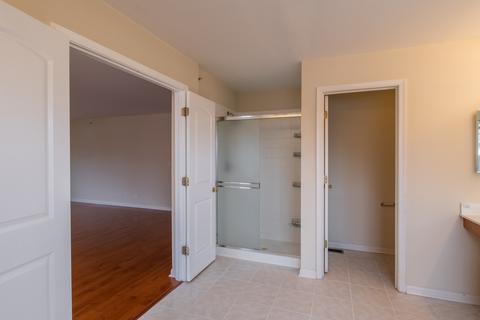 1400 Bison Ln, Hoffman Estates, IL 60192 photo 34