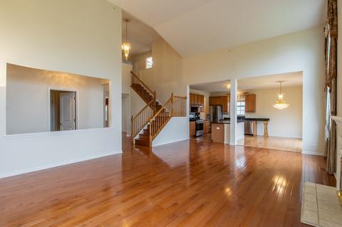 1400 Bison Ln, Hoffman Estates, IL 60192 photo 15