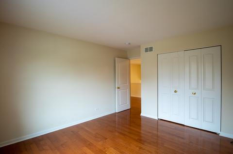 1400 Bison Ln, Hoffman Estates, IL 60192 photo 26