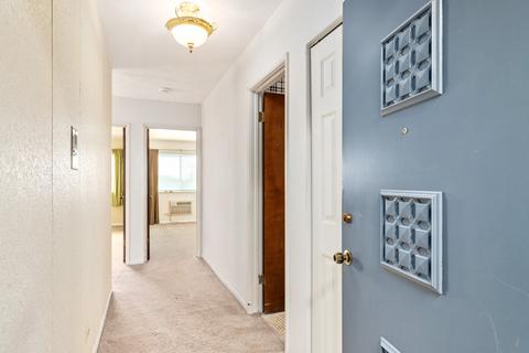 197 W Armitage Ave #302, Elmhurst, IL 60126 photo 3
