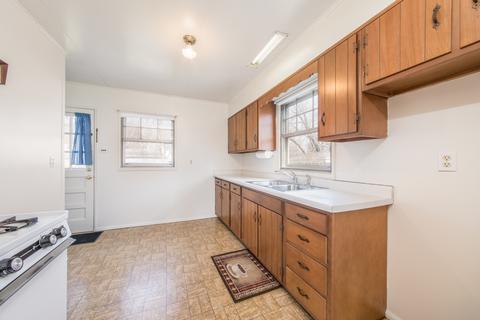 708 E Thacker St, Des Plaines, IL 60016 photo 8