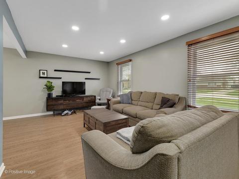 1619 Elm St, Wheaton, IL 60189 photo 5