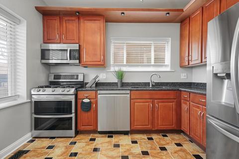 5737 S Artesian Ave, Chicago, IL 60629 photo 12