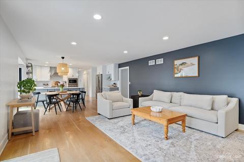 754 Brighton Dr, Wheaton, IL 60189 photo 15