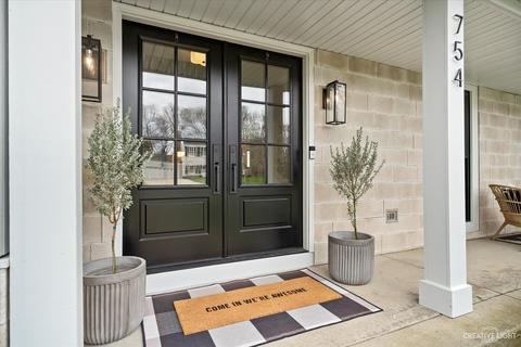 754 Brighton Dr, Wheaton, IL 60189 photo 6
