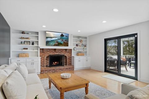 754 Brighton Dr, Wheaton, IL 60189 photo 13