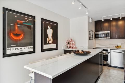 71 E Division St #1102, Chicago, IL 60610 photo 7