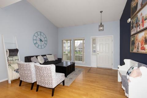 2010 Brunswick Dr, Plainfield, IL 60585 photo 3