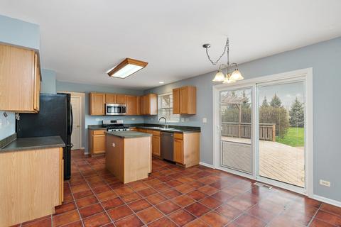 1035 Spinnaker St, Elgin, IL 60123 photo 6
