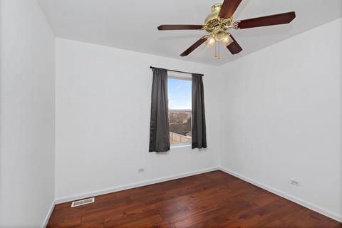 1035 Spinnaker St, Elgin, IL 60123 photo 13