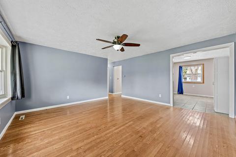 561 Juniper Ln, Bradley, IL 60915 photo 2