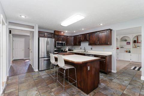 505 Amherst Dr, Normal, IL 61761 photo 4