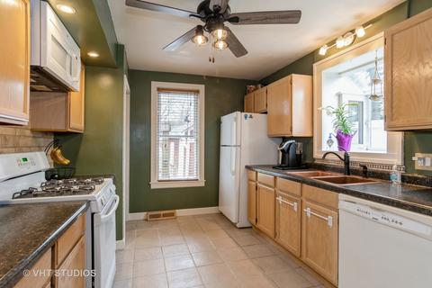 58 Mallery Ave, Elgin, IL 60123 photo 4
