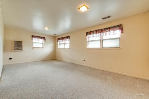 140 N Oakleaf Dr, Addison, IL 60101 photo 19