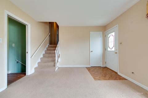 140 N Oakleaf Dr, Addison, IL 60101 photo 6