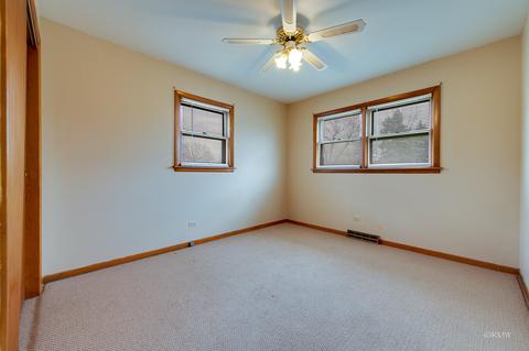140 N Oakleaf Dr, Addison, IL 60101 photo 18