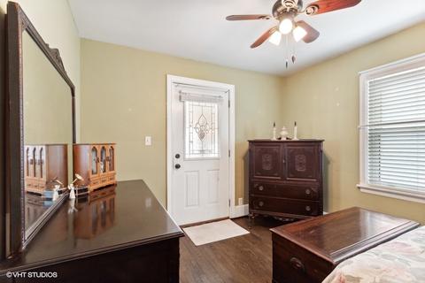 927 Bellevue Ave, Elgin, IL 60120 photo 15
