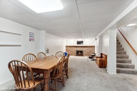 927 Bellevue Ave, Elgin, IL 60120 photo 24