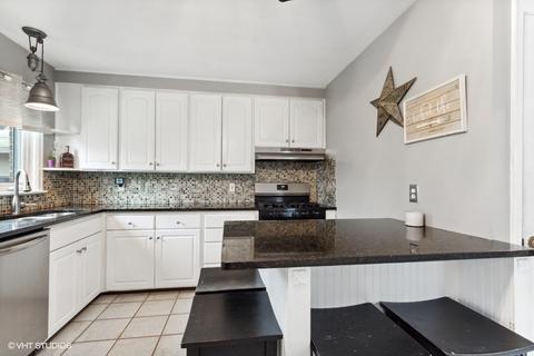 927 Bellevue Ave, Elgin, IL 60120 photo 11