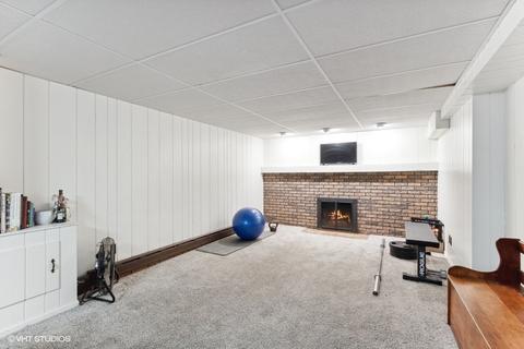 927 Bellevue Ave, Elgin, IL 60120 photo 25