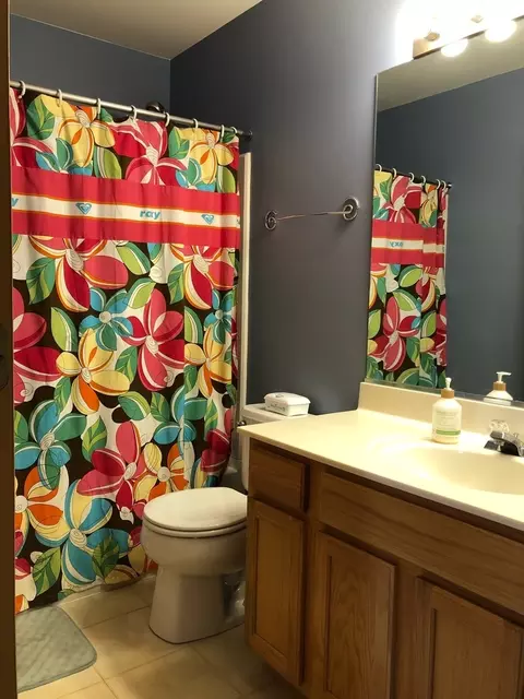 1090 Delta Dr, Elgin, IL 60123 photo 14