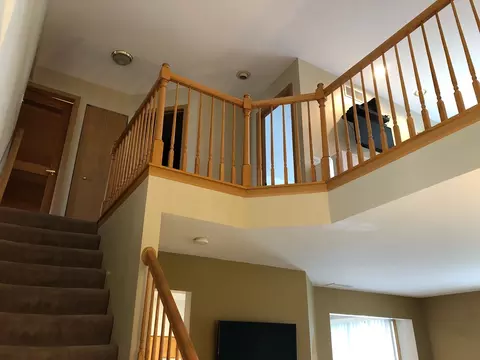 1090 Delta Dr, Elgin, IL 60123 photo 9