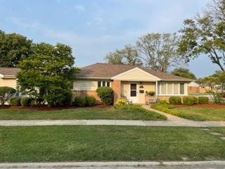 1122 E Grant Dr, Des Plaines, IL 60016 photo 1