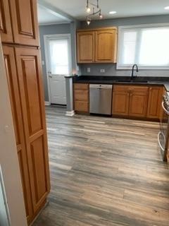 1122 E Grant Dr, Des Plaines, IL 60016 photo 5