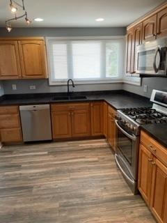 1122 E Grant Dr, Des Plaines, IL 60016 photo 6