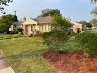 1122 E Grant Dr, Des Plaines, IL 60016 photo 2