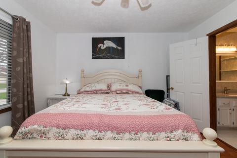 124 Cheltenham Dr, Normal, IL 61761 photo 19