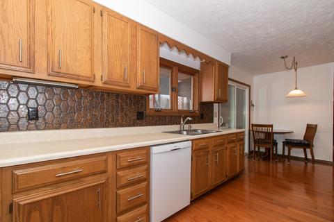 124 Cheltenham Dr, Normal, IL 61761 photo 10