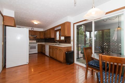 124 Cheltenham Dr, Normal, IL 61761 photo 7
