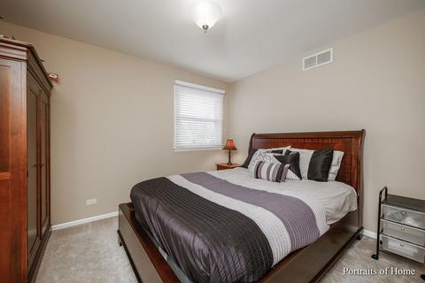 1901 Cambridge Ln, Wheaton, IL 60189 photo 14