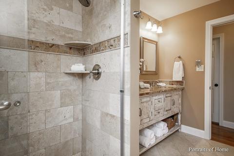 1901 Cambridge Ln, Wheaton, IL 60189 photo 11
