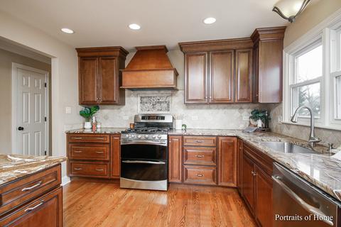 1901 Cambridge Ln, Wheaton, IL 60189 photo 8
