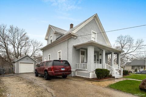 985 Saint Charles St, Elgin, IL 60120 photo 2