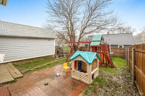 985 Saint Charles St, Elgin, IL 60120 photo 28