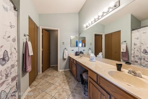 1965 Rochelle Ct, Wheeling, IL 60090 photo 10