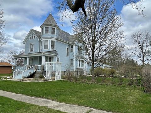 111 W Lincoln St, Reddick, IL 60961 photo 3