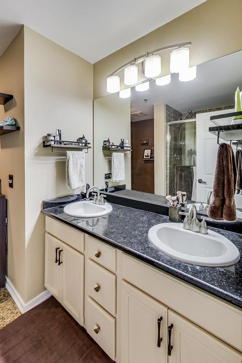 500 S Clinton Ave #810, Chicago, IL 60607 photo 36