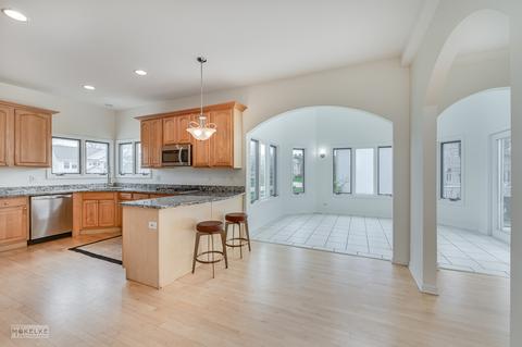 2204 Joyce Ln, Naperville, IL 60564 photo 22