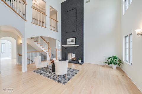 2204 Joyce Ln, Naperville, IL 60564 photo 6
