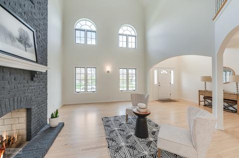2204 Joyce Ln, Naperville, IL 60564 photo 8